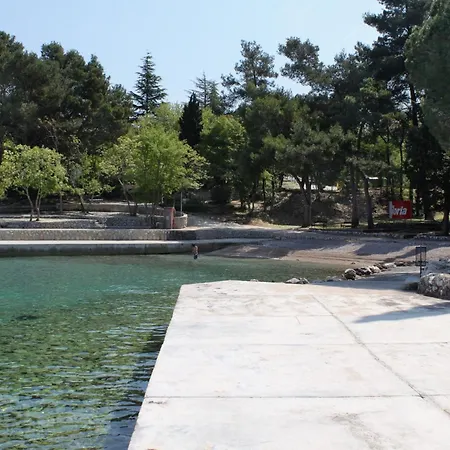 Luxury With A Swimming Pool Kremenici, Krk - 25986 Malinska