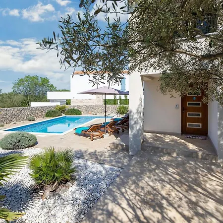 Villa Luxury With A Swimming Pool Kremenici, Krk - 25986 *