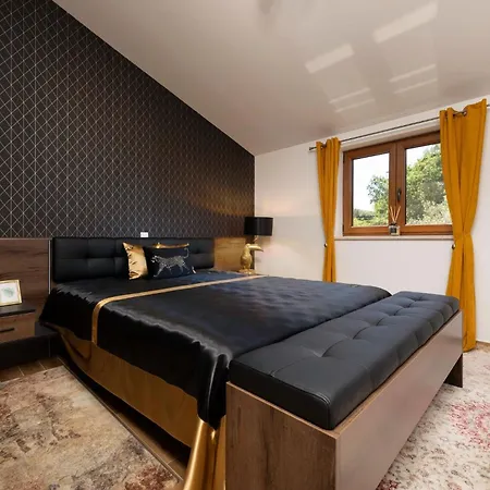 Villa Luxury With A Swimming Pool Kremenici, Krk - 25986 *